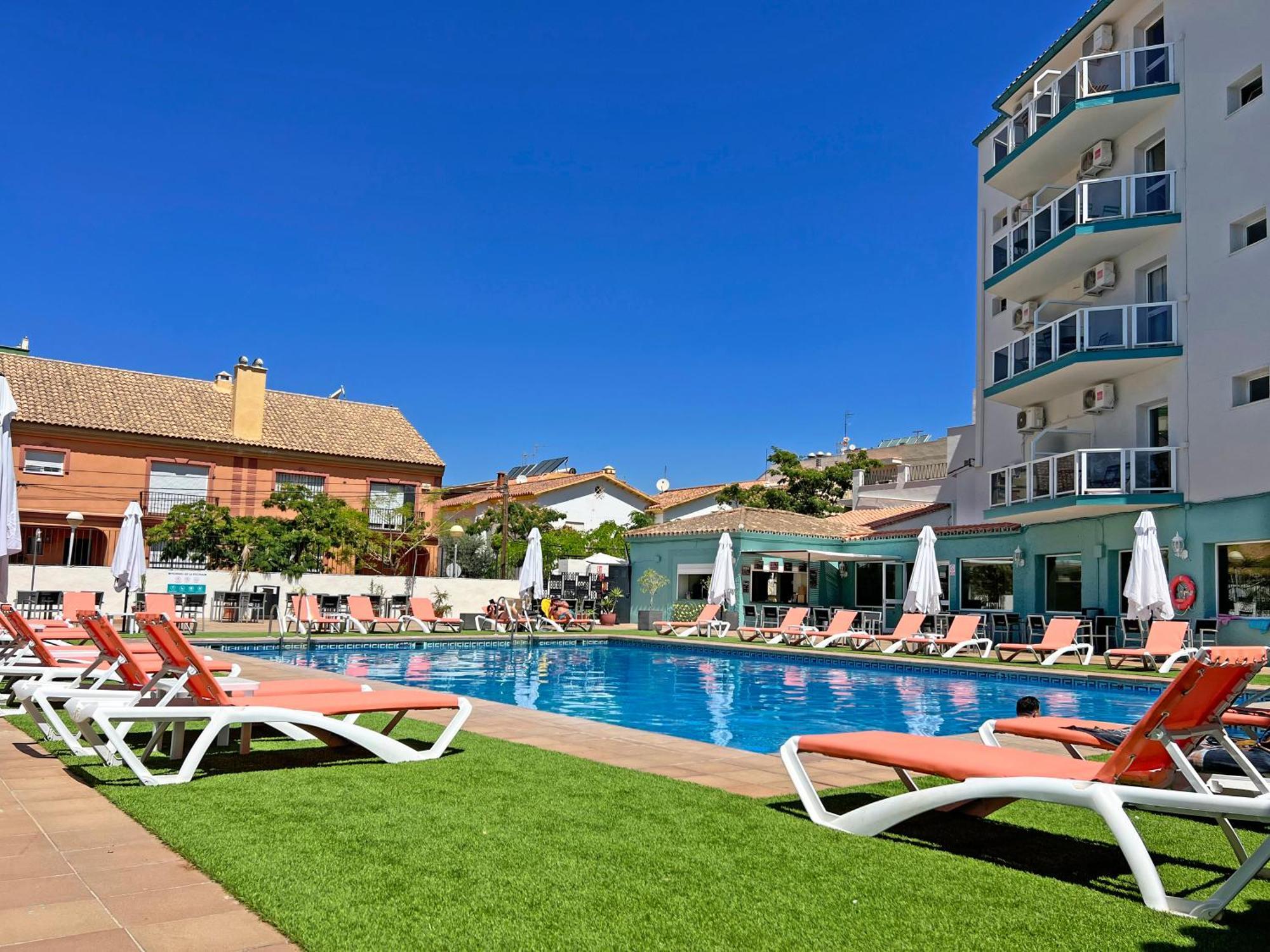 Moon Dreams Fuengirola Hotel Екстериор снимка